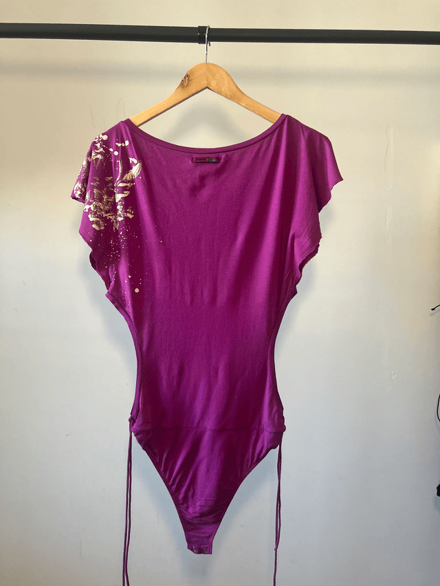 Body with ruffles #0019